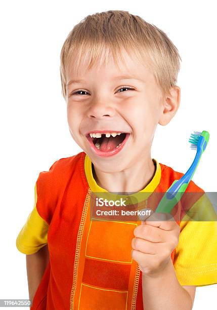 Lewejhanded Smiley Chłopiec Z Szczoteczka Do Zębów - zdjęcia stockowe i więcej obrazów Myć zęby