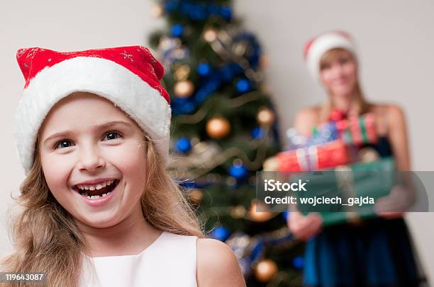 Merry Navidad Foto de stock y más banco de imágenes de Abeto Picea - Abeto Picea, Adolescente, Adorno de navidad