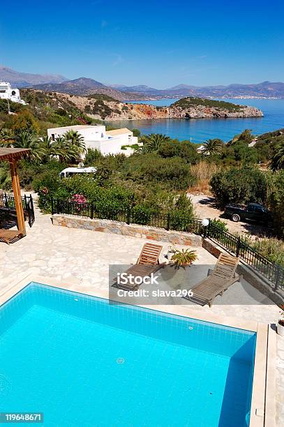 Piscina De Luxo Villa Creta Grécia - Fotografias de stock e mais imagens de Ao Ar Livre - Ao Ar Livre, Atividade Recreativa, Azul