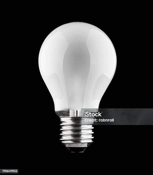 Mattiertes Glühbirne Isoliert Auf Schwarz Stockfoto und mehr Bilder von Elektrische Lampe - Elektrische Lampe, Elektrizität, Farbbild