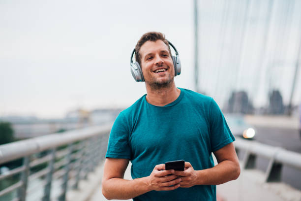 istock Happz urban male 1196531740