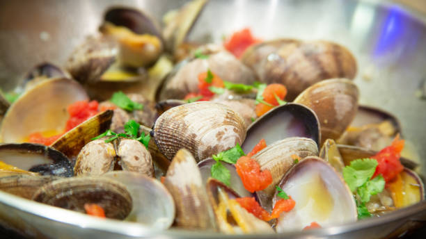 istock Steamed Clams in Garlic White Wine Broth 1196541033