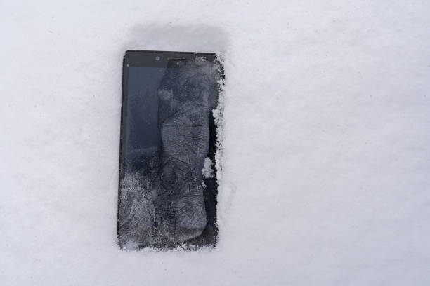 istock frozen smart phone in snow 1196618826