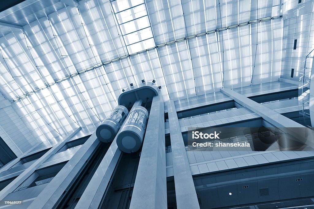 Moderna de ascensor - Foto de stock de Ascensor libre de derechos