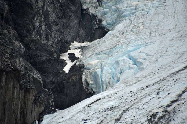 istock Worthington Glacier near Valdez Alaska 1196711615