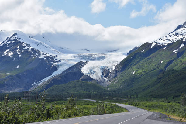 istock Worthington Glacier near Valdez Alaska 1196713968