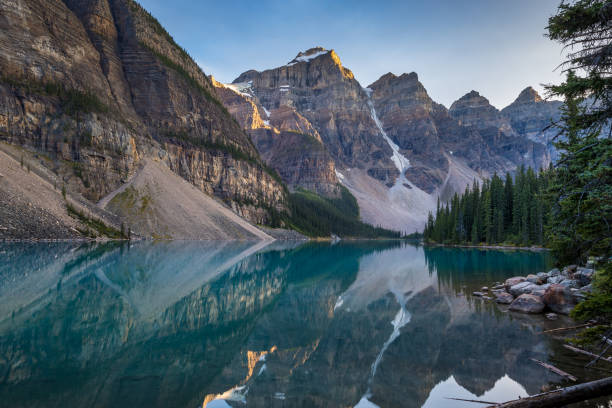 istock Moraine Lake at Sunset 1196716798