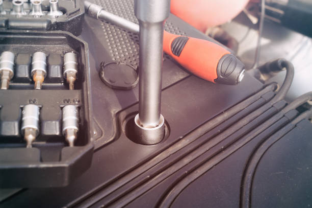 istock Car opening air filter cover with ratchet 1196733023