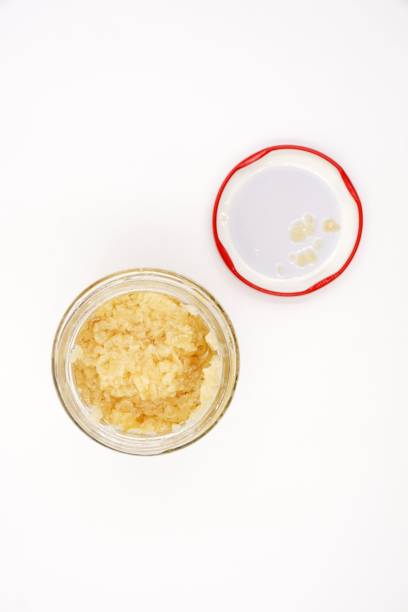 istock Ready made finely chopped garlic 1196758194