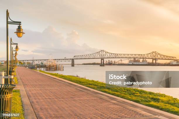 Baton Rouge Louisiana Riverfront Stock Photo - Download Image Now - Baton Rouge, Mississippi River, Mississippi