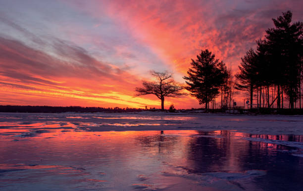 istock Detroit Point Frozen Sunrise 1196878675