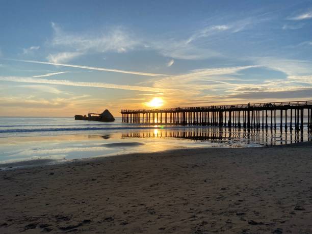 istock Pacific Ocean sunset in California 1196909272