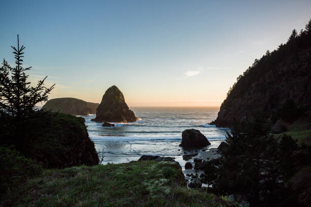 istock Sunset Oregon Coast Pacific Ocean Summer Days 1196912211