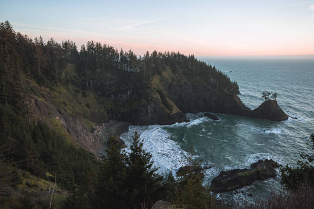 istock Oregon Coast on the Pacific Ocean Summer Days 1196912247