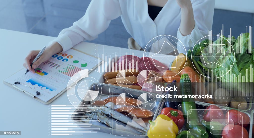 食品と科学の概念。栄養士。栄養。 - 食べ物のロイヤリティフリーストックフォト 食品と科学の概念。栄養士。栄養。 - 食べ物のロイヤリティフリーストックフォト