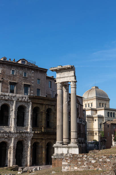 istock Details from theater Marcello 1196918068
