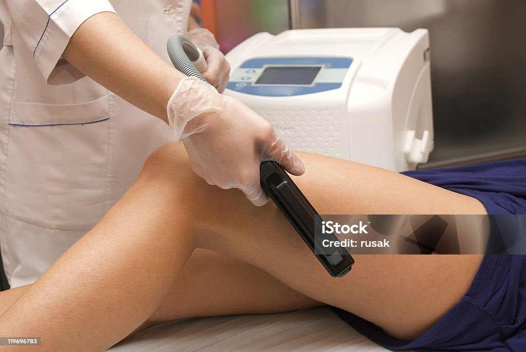 epilation au Laser - Photo de Rayon laser libre de droits