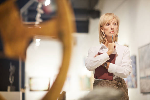 istock Female Art Expert 1196980516