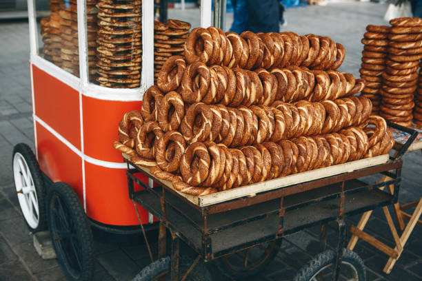 istock Sale of Turkish bagels called Simit 1197067151