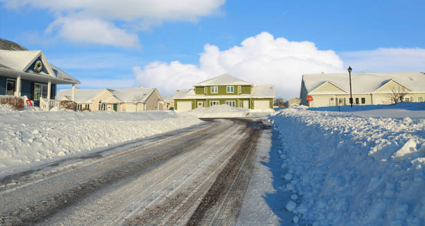 istock Winter Neighborhood 1197155897