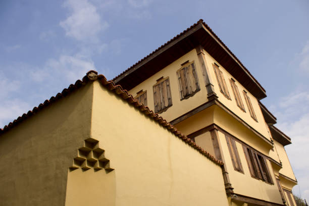 istock House of corners 1197163328