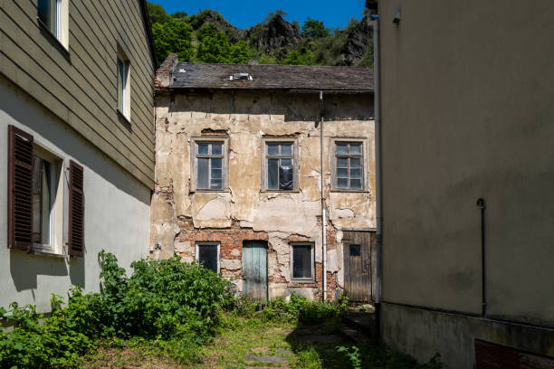 istock An old building in St. Goarshausen in Germany 1197172644