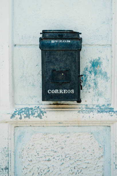 istock Blue mailbox, Cienfuegos, Cuba 1197265802