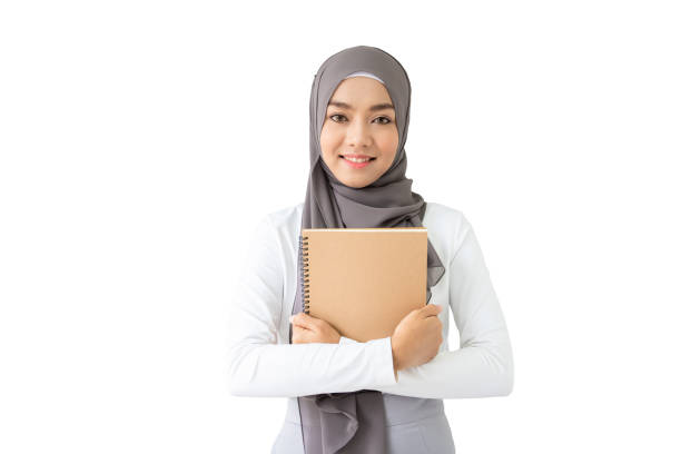 beau portrait asiatique d'étudiant musulman. - women business graduation casual photos et images de collection