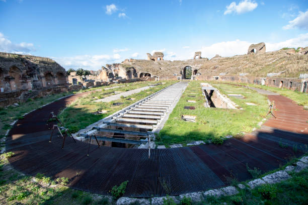 amphitheatre - spartacus imagens e fotografias de stock