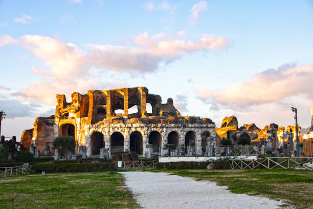 amphitheatre - spartacus imagens e fotografias de stock