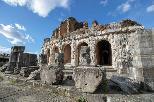 amphitheatre - spartacus imagens e fotografias de stock