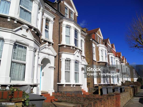 Las Casas Adosadas Foto de stock y más banco de imágenes de Londres - Inglaterra - Londres - Inglaterra, Casa terraplenada, Casa