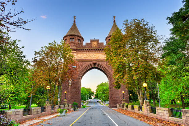 soldiers and sailors memorial arch in hartford, connecticut, usa - soldiers and sailors memorial arch imagens e fotografias de stock