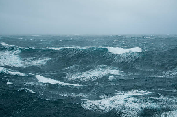 vagues - sea storm photos et images de collection