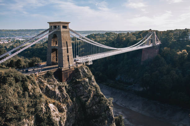 most wiszący clifton - bristol england bridge clifton suspension bridge suspension bridge zdjęcia i obrazy z banku zdjęć