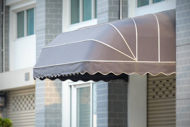 istock Canvas and galvanized awning in front of the building 1197433808