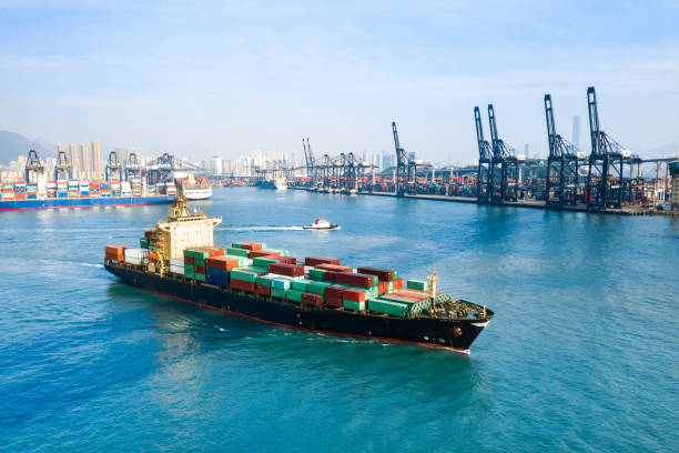 terminal delle navi merci container cargo a hong kong, cina - porto built structure commercial dock port wine foto e immagini stock