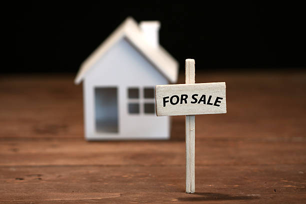 istock Home for sale 119746194