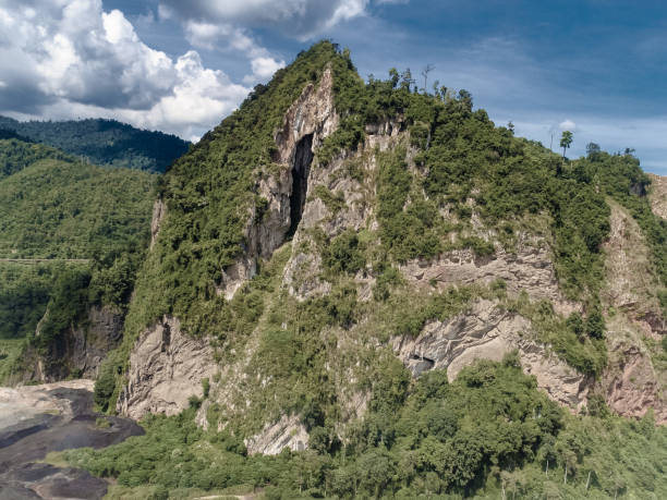 istock view of mountain from top 1197463629