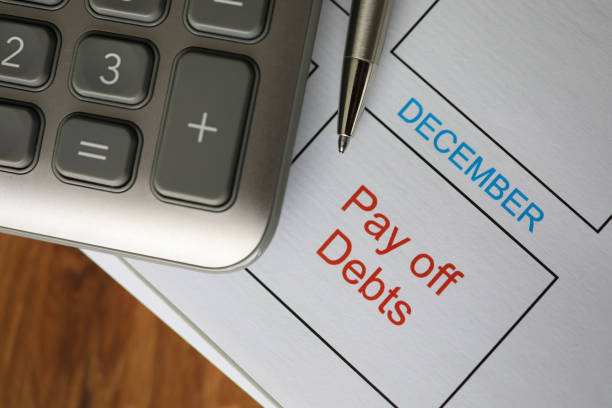 istock Biz planning of paying dues 1197467047