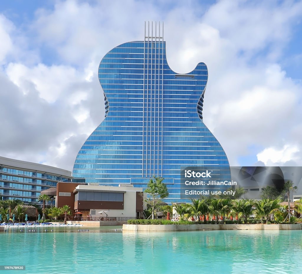 Guitar Shape Hotel In Florida Stock Photo - Download Image Now - Florida -  US State, Hollywood - Florida, Guitar - iStock