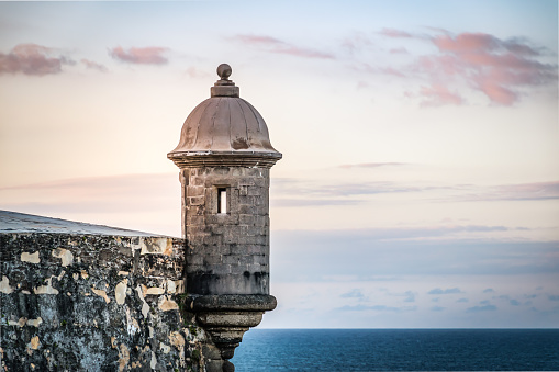 Puesta de sol en el castillo de El Morro en el viejo San Juan, Puerto Rico. photo