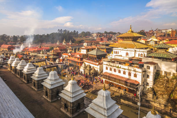 カトマンズのパシュパティナト寺院 - kathmandu ストックフォトと画像