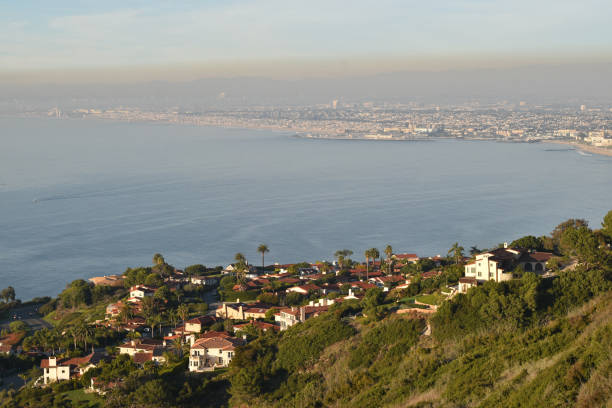 istock Smog layer Vista with Lush Hillside Gardens 1197594984