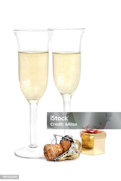 Champagne E Regali - Fotografie stock e altre immagini di Alchol - Alchol, Avvolgere, Avvolto