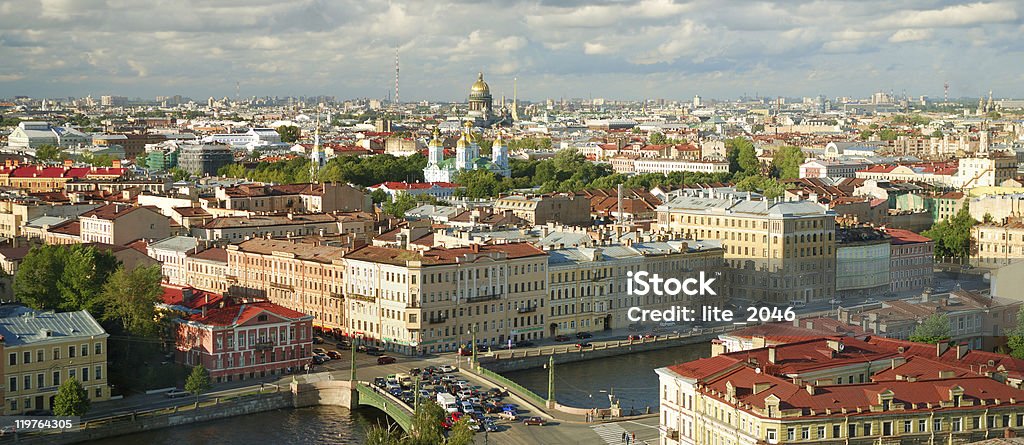 Vue sur la ville de Saint-Pétersbourg - Photo de Saint-Pétersbourg libre de droits