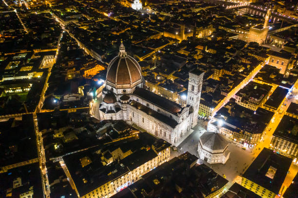 Florence Cathedral at Night - Aerial View Santa Maria del Fiore - Aerial Shot at Night - Jan 2020 - Florence, Tuscany, Italy filippo brunelleschi stock pictures, royalty-free photos & images