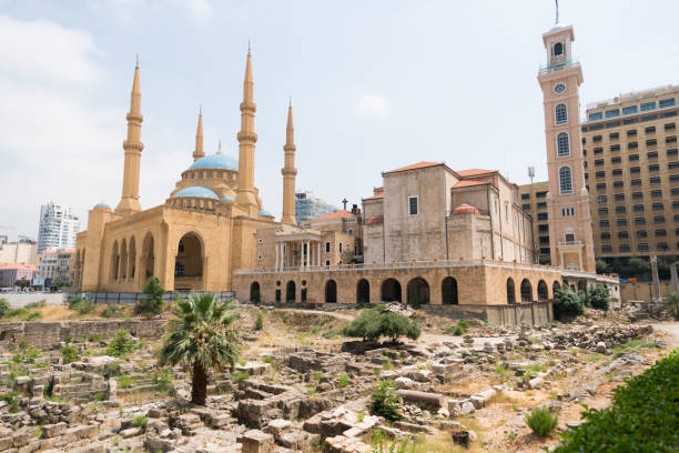 istock Saint George Greek Orthodox Cathedral and Mohammad AlAmin Mosque 1197665952