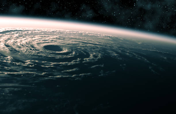 gran huracán furioso en el planeta tierra. ver desde el espacio. - hurricane fotografías e imágenes de stock