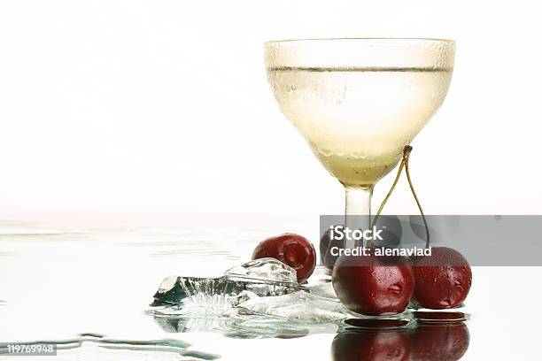 Wasserdrink Stockfoto und mehr Bilder von Alkoholfreies Getränk - Alkoholfreies Getränk, Alkoholisches Getränk, Beere - Obst